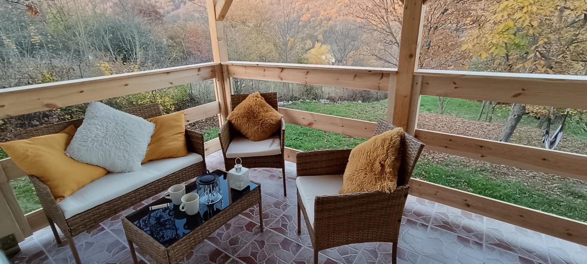 Case de vacanță Hilltop In Szentendre, Mountain View, Terrace, Garden
